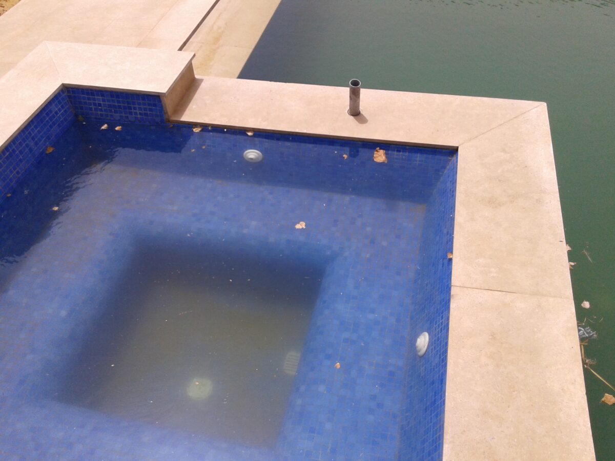 اعملنا Top Line pool and Decor توب لاين لحمامات السباحة والديكور