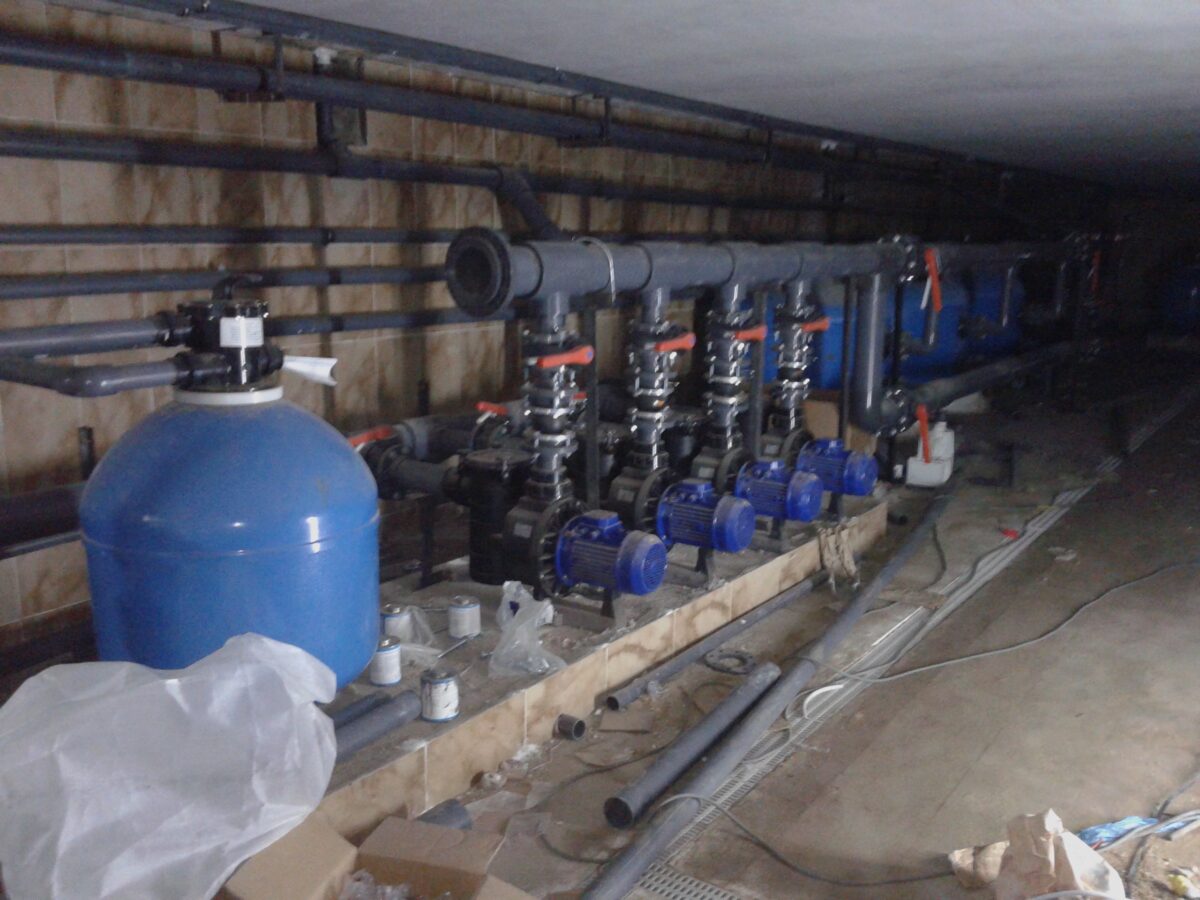 اعملنا Top Line pool and Decor توب لاين لحمامات السباحة والديكور